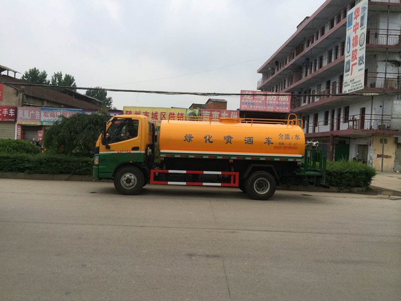 ����W�R�ɾG����ˮ܇